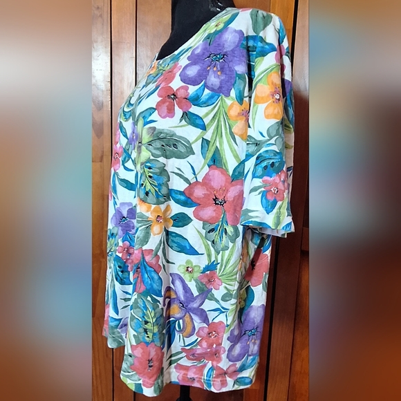 🌼BASIC EDITIONS floral t-shirt. Size L - Picture 3 of 6